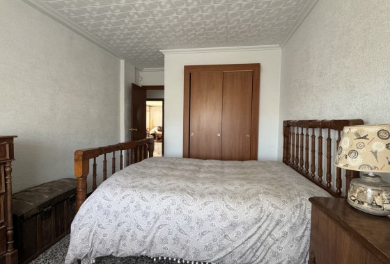 Herverkoop - Finca Landelijk pand -
Petrer