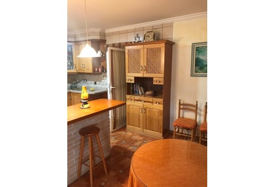 Herverkoop - Finca Landelijk pand -
Hondón de las Nieves