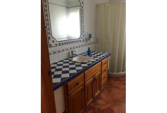 Herverkoop - Finca Landelijk pand -
Hondón de las Nieves