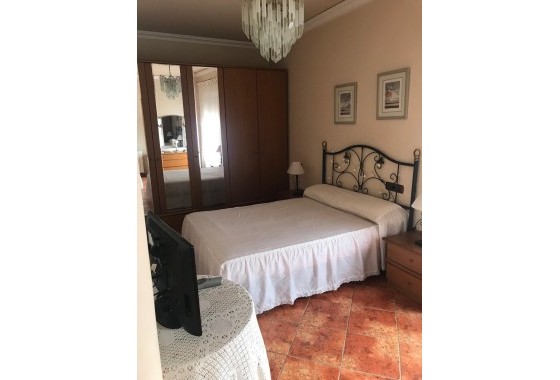 Herverkoop - Finca Landelijk pand -
Hondón de las Nieves