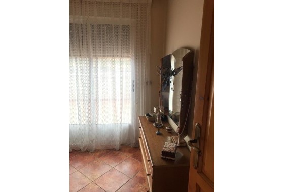 Herverkoop - Finca Landelijk pand -
Hondón de las Nieves