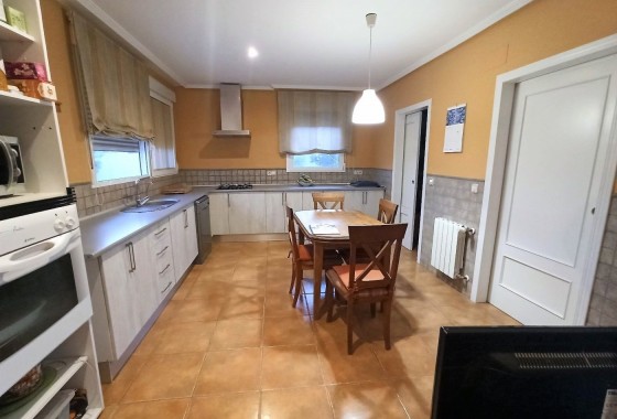 Herverkoop - Finca Landelijk pand -
Alicante