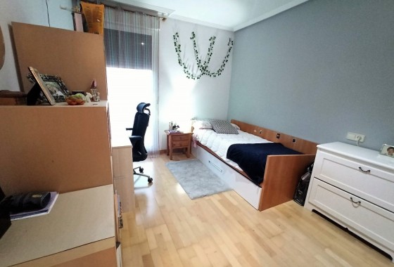 Herverkoop - Finca Landelijk pand -
Alicante