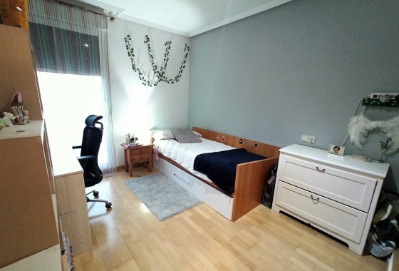 Herverkoop - Finca Landelijk pand -
Alicante