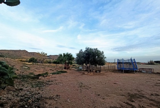 Herverkoop - Finca Landelijk pand -
Alicante