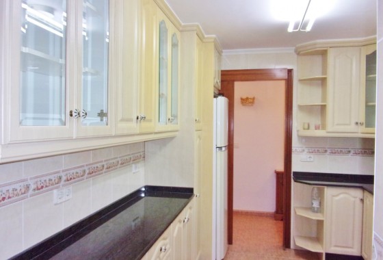 Herverkoop - Appartement / Flat -
Alicante