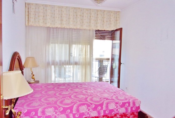 Herverkoop - Appartement / Flat -
Alicante