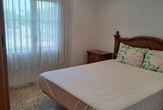 Herverkoop - Finca Landelijk pand -
Novelda