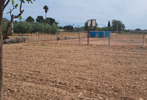 Herverkoop - Finca Landelijk pand -
Novelda