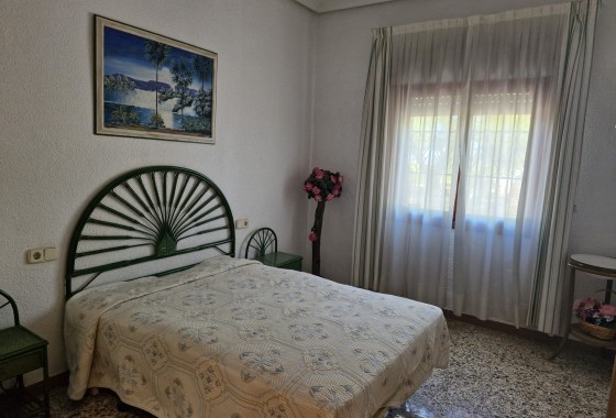 Herverkoop - Finca Landelijk pand -
Elche