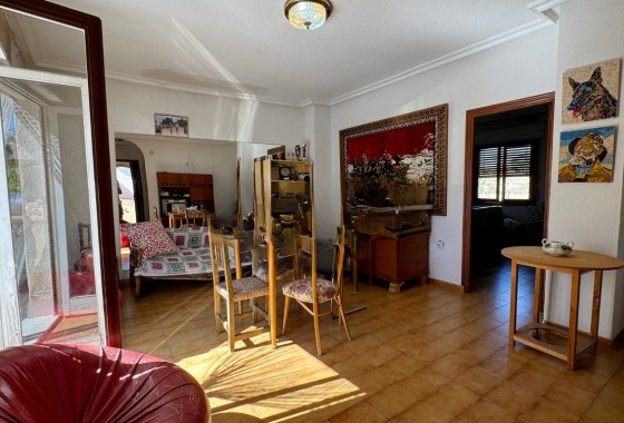 Herverkoop - Finca Landelijk pand -
Monóvar