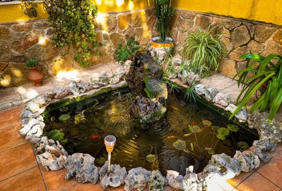 Herverkoop - Finca Landelijk pand -
Orihuela