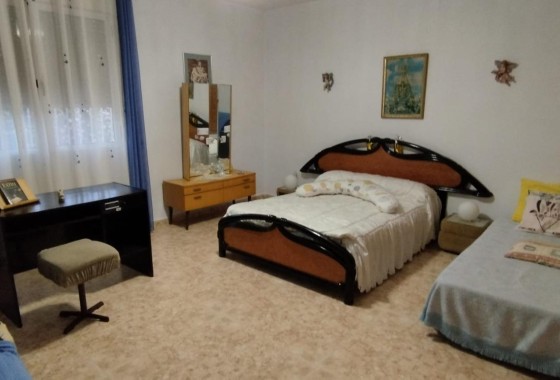 Herverkoop - Finca Landelijk pand -
Crevillente