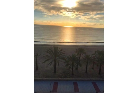 Herverkoop - Appartement / Flat -
El Campello