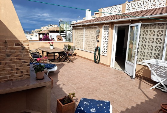 Herverkoop - Halfvrijstaande villa -
La Mata