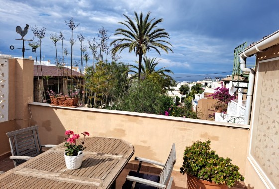 Herverkoop - Halfvrijstaande villa -
La Mata