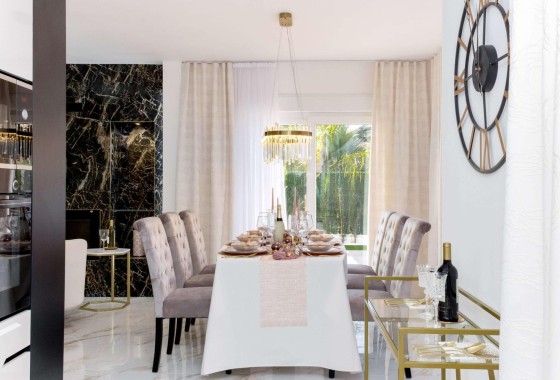 Venta - Chalet Independiente -
Orihuela Costa