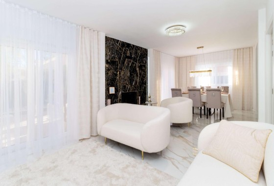 Venta - Chalet Independiente -
Orihuela Costa