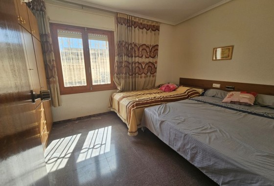 Herverkoop - Finca Landelijk pand -
Crevillente