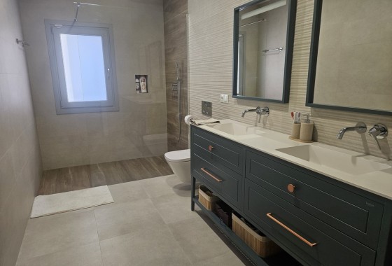 Herverkoop - Finca Landelijk pand -
Monóvar