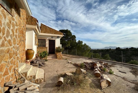 Herverkoop - Finca Landelijk pand -
Crevillente