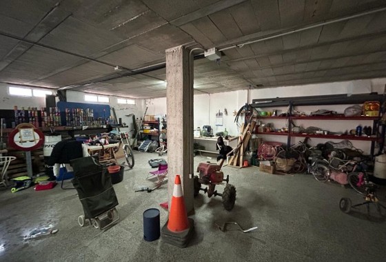 Herverkoop - Finca Landelijk pand -
Crevillente