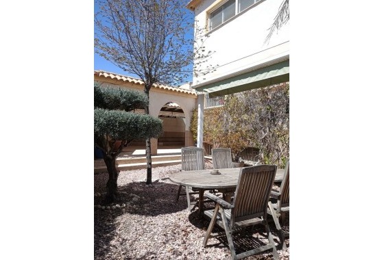 Herverkoop - Finca Landelijk pand -
Castalla