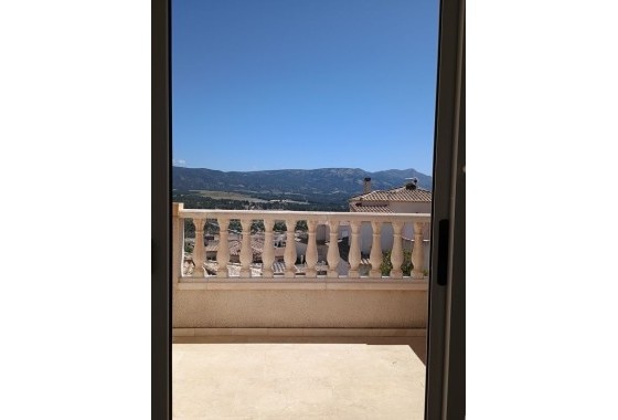 Herverkoop - Finca Landelijk pand -
Castalla