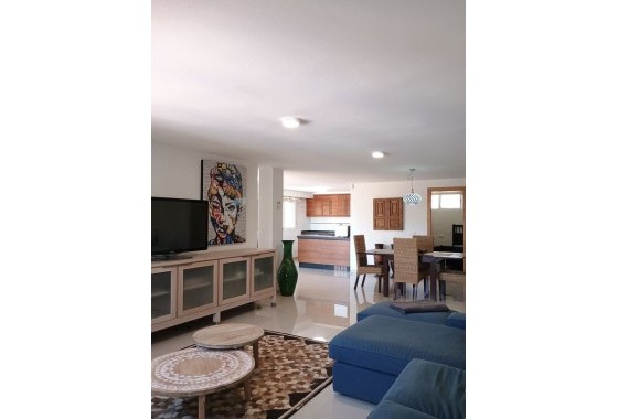 Herverkoop - Finca Landelijk pand -
Castalla