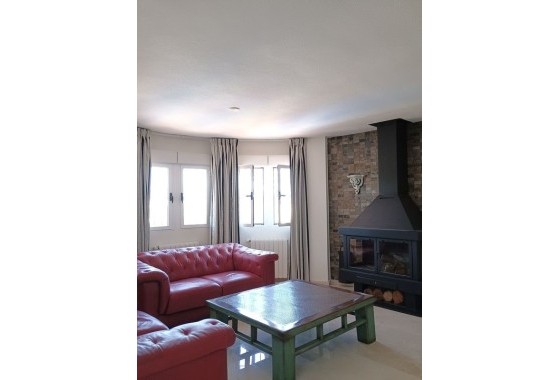 Herverkoop - Finca Landelijk pand -
Castalla