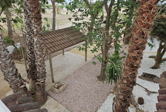 Herverkoop - Finca Landelijk pand -
Orihuela