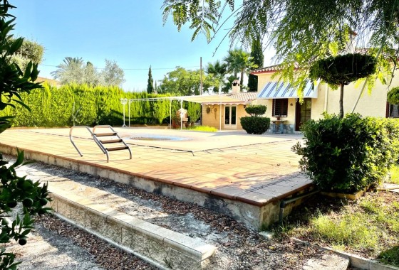 Herverkoop - Finca Landelijk pand -
Elche