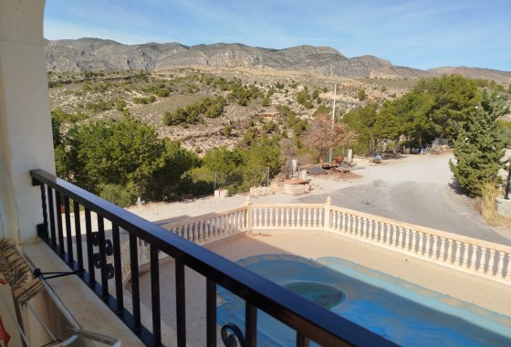 Herverkoop - Finca Landelijk pand -
Crevillente