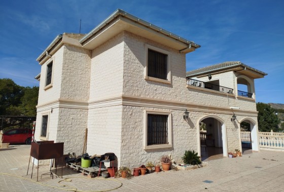 Herverkoop - Finca Landelijk pand -
Crevillente