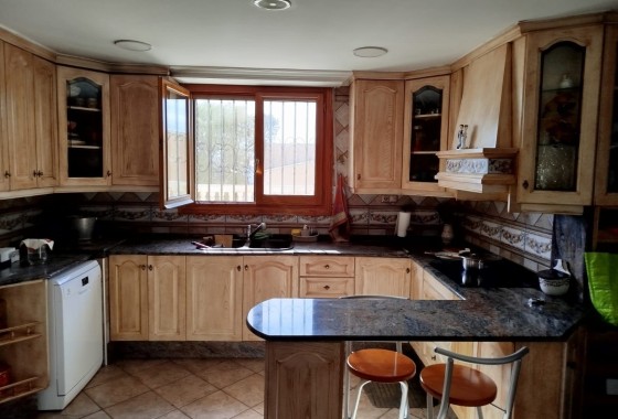 Herverkoop - Finca Landelijk pand -
Crevillente