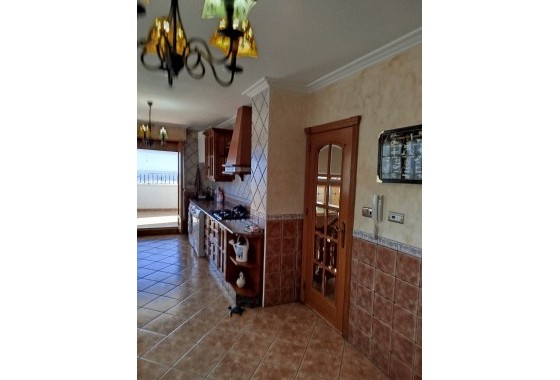 Herverkoop - Finca Landelijk pand -
Crevillente