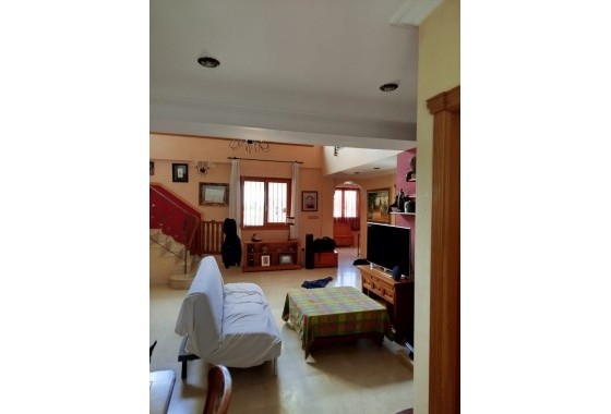 Herverkoop - Finca Landelijk pand -
Crevillente