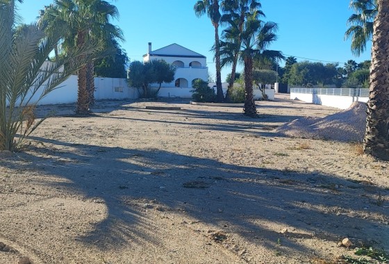 Herverkoop - Finca Landelijk pand -
Catral