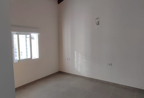 Herverkoop - Finca Landelijk pand -
Catral