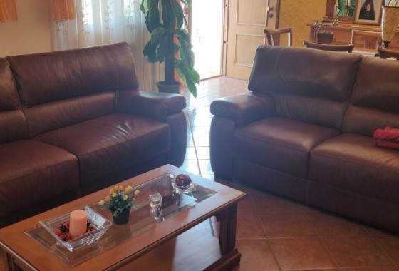 Herverkoop - Finca Landelijk pand -
CAÃADA DE SAN PEDRO