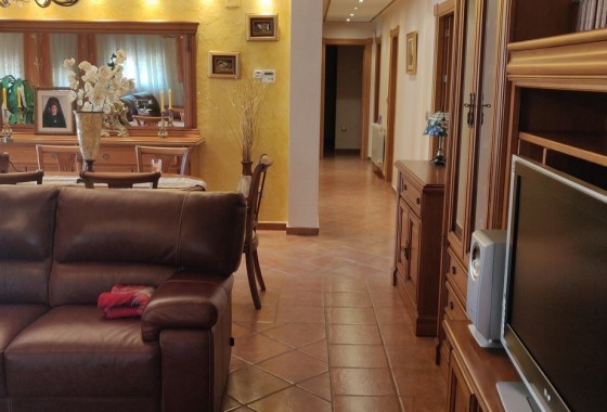 Herverkoop - Finca Landelijk pand -
CAÃADA DE SAN PEDRO