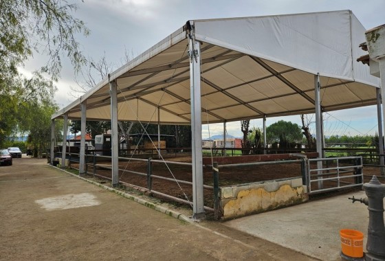 Herverkoop - Finca Landelijk pand -
Orihuela