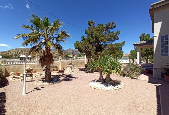 Herverkoop - Finca Landelijk pand -
Alicante