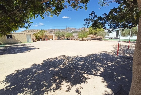Herverkoop - Finca Landelijk pand -
Alicante