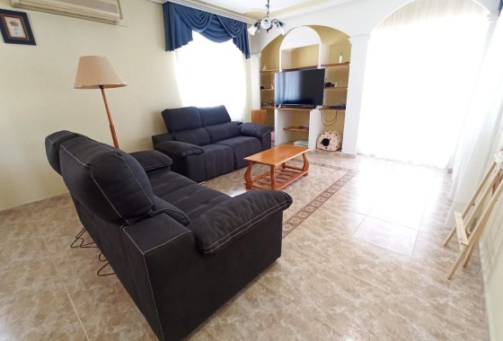 Herverkoop - Finca Landelijk pand -
Alicante