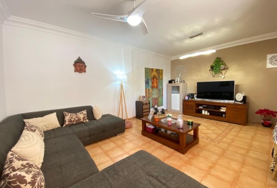 Herverkoop - Finca Landelijk pand -
Alicante