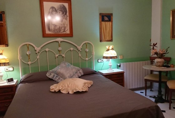 Herverkoop - Finca Landelijk pand -
Elche