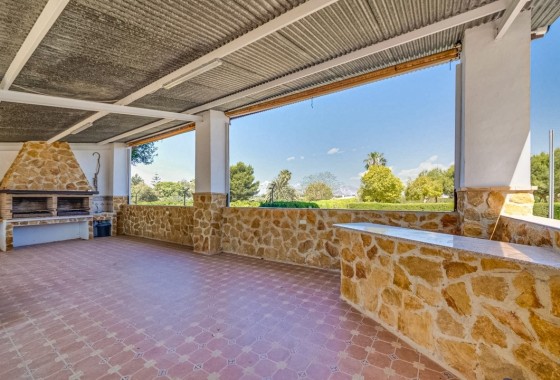 Herverkoop - Finca Landelijk pand -
Jacarilla