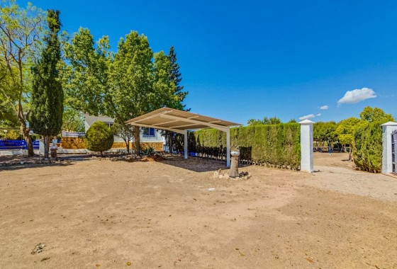 Herverkoop - Finca Landelijk pand -
Jacarilla