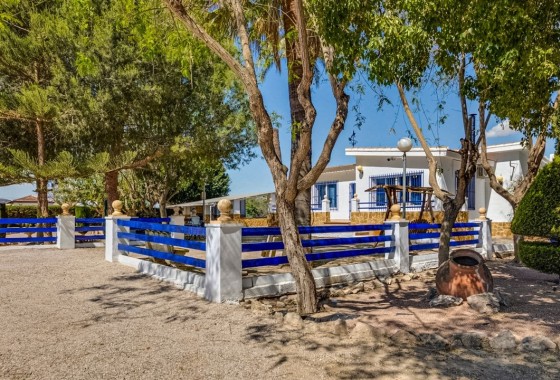 Herverkoop - Finca Landelijk pand -
Jacarilla